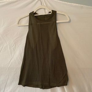 Lululemon breathable high neck tank top